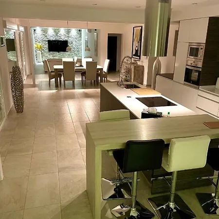 Pyeranch Villa *
