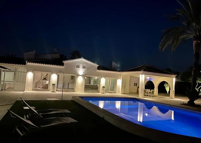 Pyeranch Villa *
